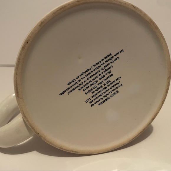 NIRVANA White Mug with Lilac Logo and Black Photo Panel - Picture 3 of 4